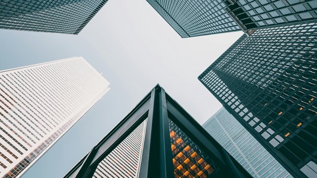 香港与美国公司注册服务全方位指南：深度分析指南